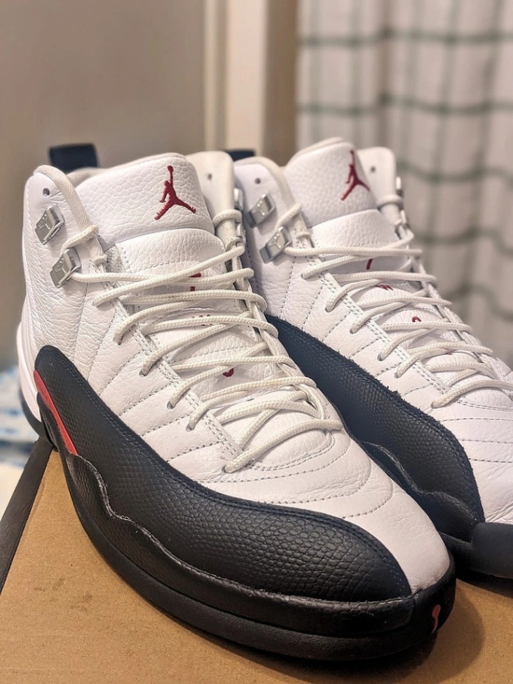 Jordan Air Jordan 12 Retro "Taxi" Basketball Shoes White & Black US 11